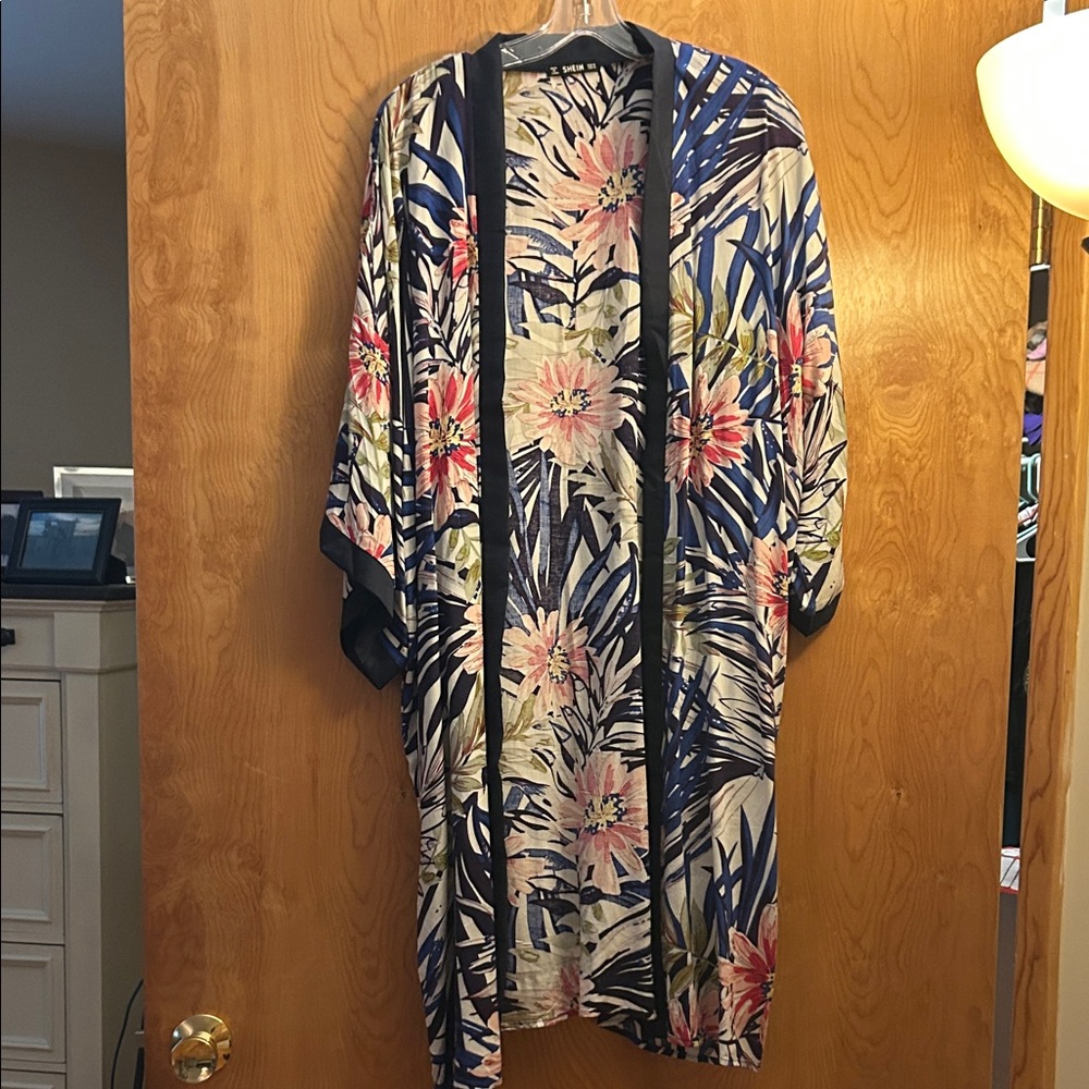 SHEIN Floral Kimono in Navy and Pink